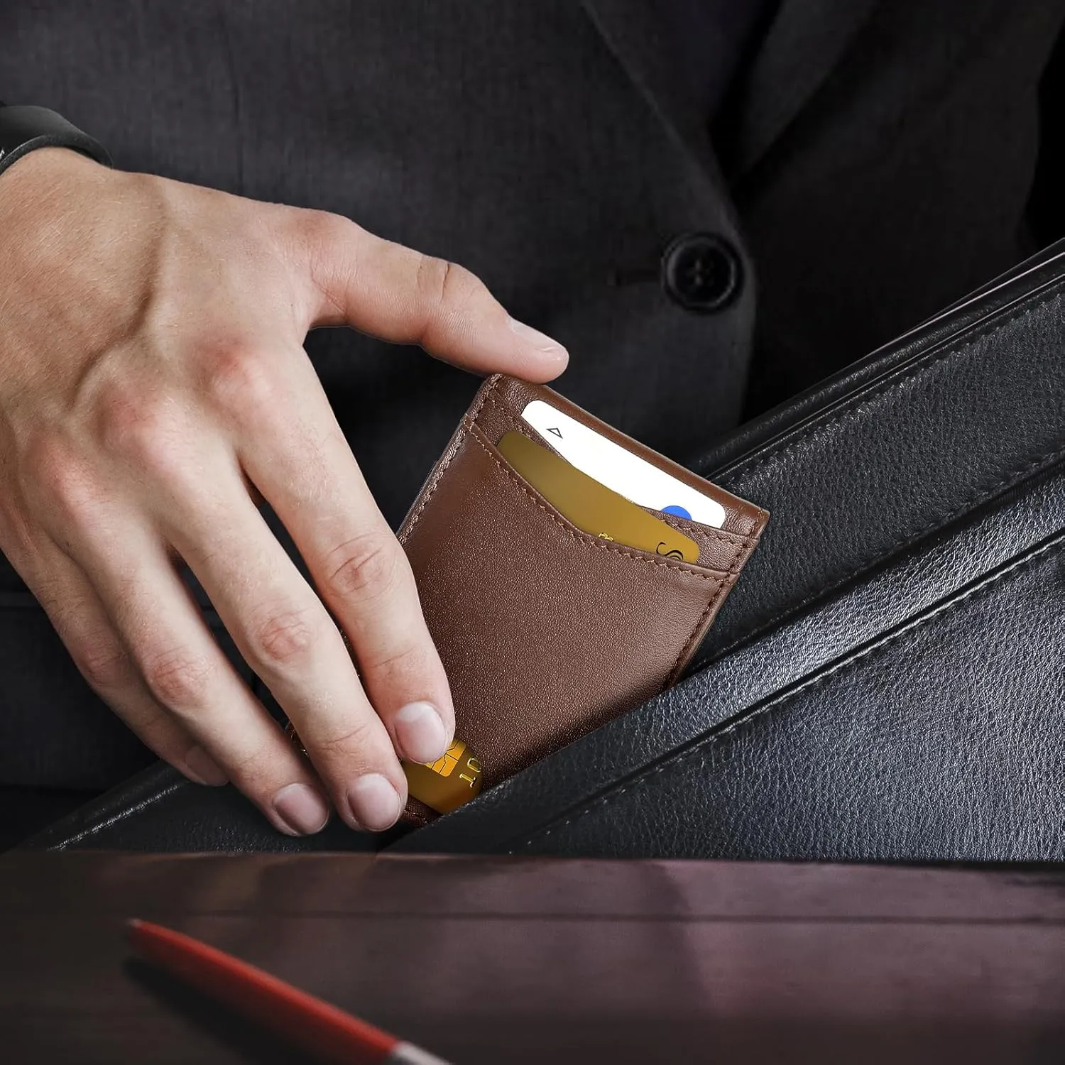 Leather Wallet for Men Genuine Leather RFID Blocking Bifold compact Wallet With Magnetic Closure 1 ID Window (Brown)