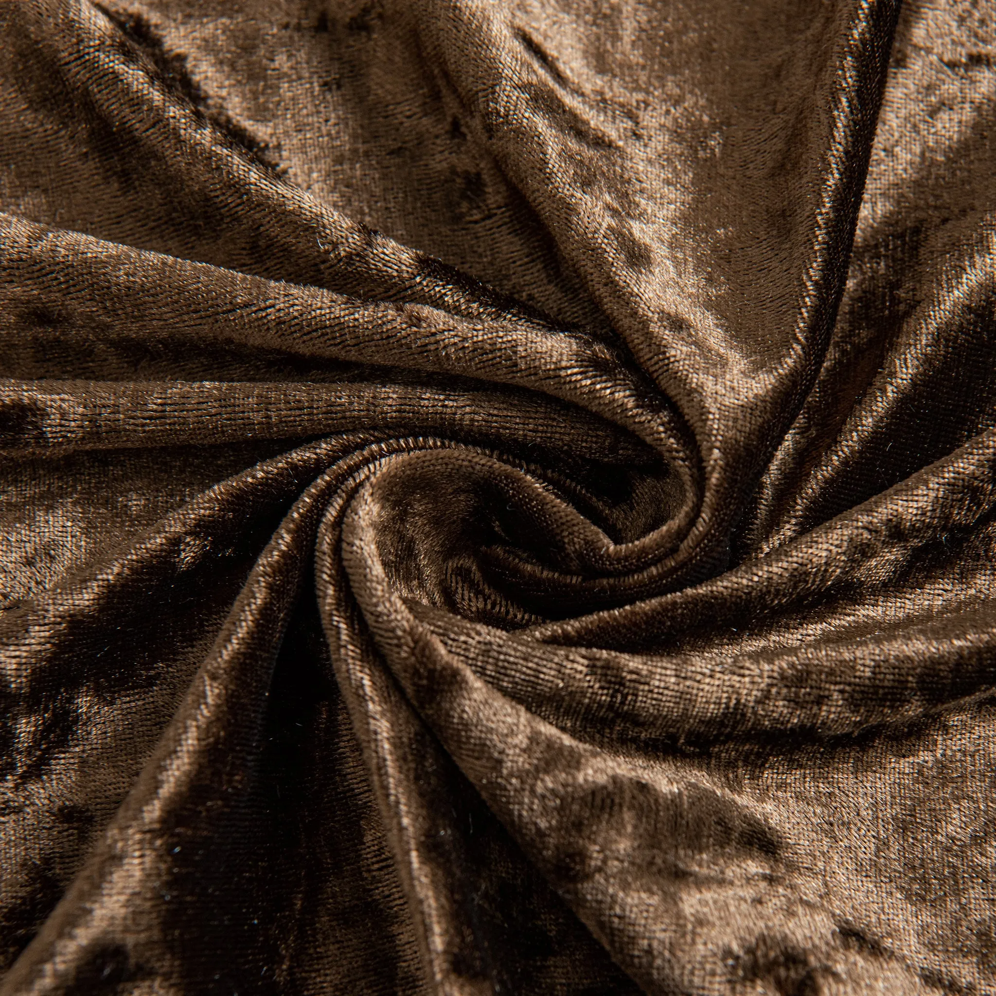 Velvet 120" Round Tablecloth - Chocolate